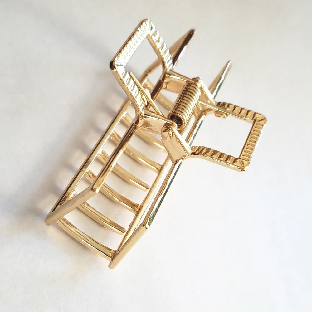 Gold Toned Metal Hair Claw Hair Clip